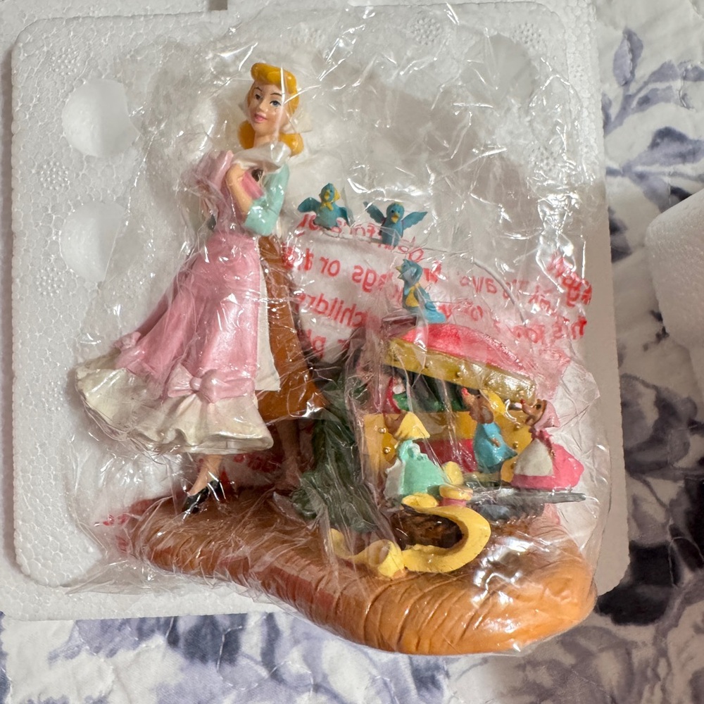 Department 56 Cinderella - Picture 3 of 4